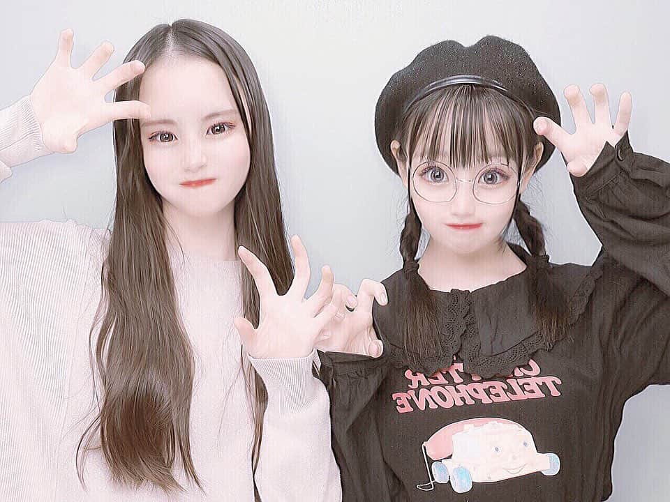 こあ（ゆずこあ）さんのインスタグラム写真 - (こあ（ゆずこあ）Instagram)「・ ディズニー行こ〜ね😽🤍 @nanachan_1212 🤍🤍」10月15日 22時33分 - koa_0607