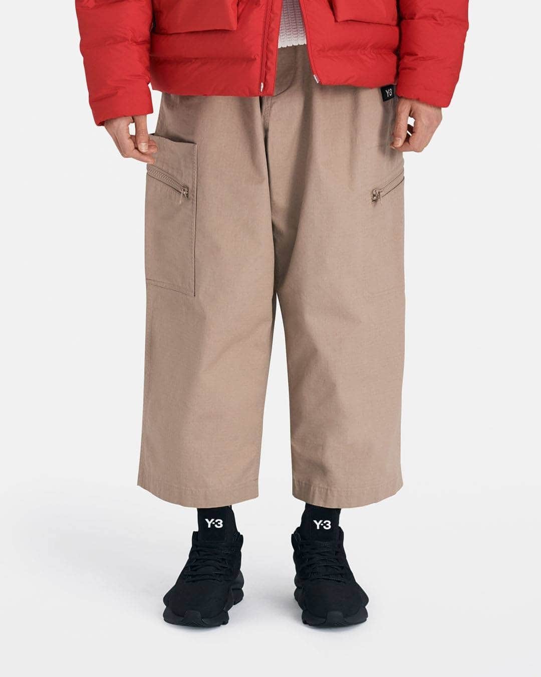 ワイスリーさんのインスタグラム写真 - (ワイスリーInstagram)「Y-3 Co-Ripstop Cargo Pants. Y-3 Fall/Winter 2020 Collection. --- #adidas #Y3 #YohjiYamamoto Discover the collection at adidas.com/y-3」10月15日 23時00分 - adidasy3
