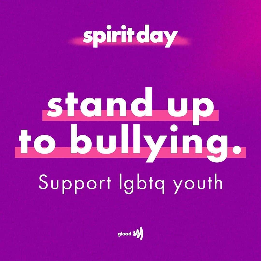 NBAさんのインスタグラム写真 - (NBAInstagram)「On #SpiritDay, join us in speaking out against bullying & take a stand with LGBTQ youth, who disproportionately face bullying & harassment because of their identities.   Pledging to “go purple" in partnership with @GLAAD is a way for everyone to show solidarity with LGBTQ youth.」10月15日 23時19分 - nba
