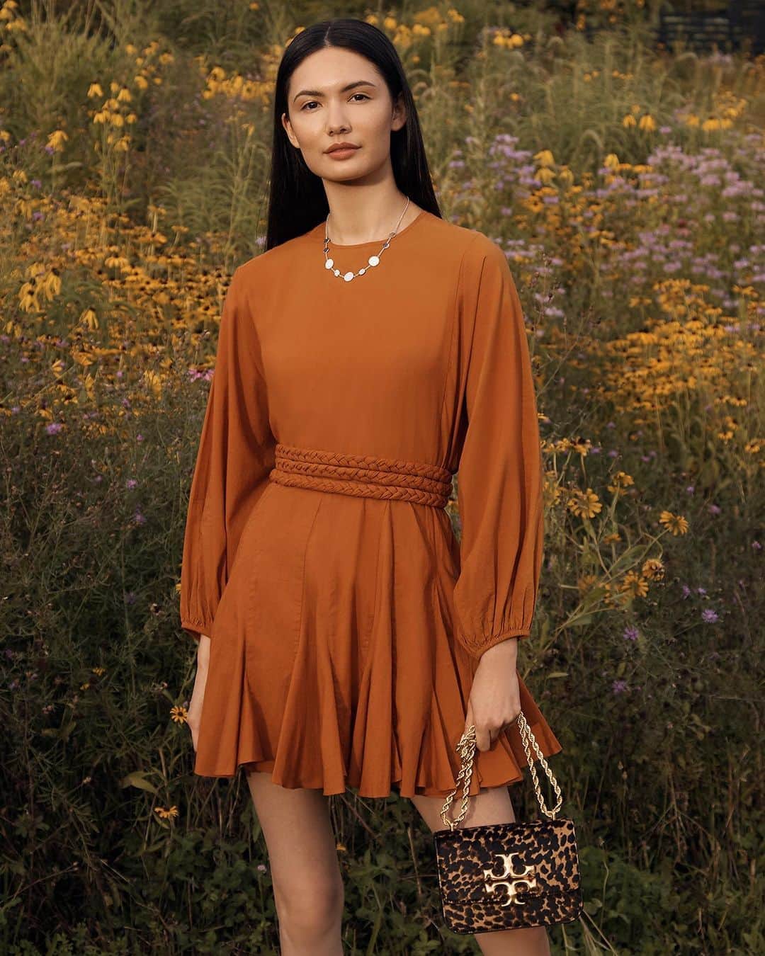 Saks Fifth Avenueのインスタグラム：「Match your outfit to the fall foliage with @shoprhode and @lafayette148ny easy-chic styles. Discover more styles from The Cotton Shop at Saks. @discovercotton #SaksStyle」