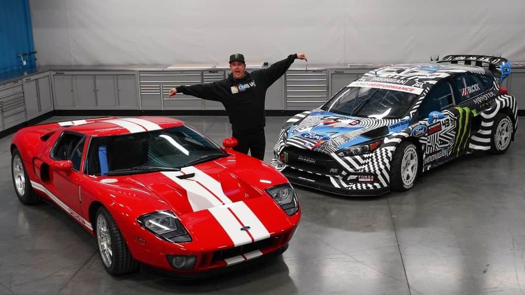 ケン・ブロックさんのインスタグラム写真 - (ケン・ブロックInstagram)「My Ford Focus RS RX and one of the rarest supercars produced in the modern era (2005 Ford GT) are both up for grabs!! With everything going on in the world, I wanted to do something that would benefit the people giving a helping hand, so my RSRX, featured in Gymkhana NINE, will be heading to the @Barrett_Jackson Auto Auction, with all the proceeds going to this awesome charitable foundation: @TeamRubicon. The RSRX is going to be very expensive, with a small group of buyers that could possibly own this car, but we do have another option! I’m stoked to work with @Omaze to help giveaway this 2005 Ford GT plus $20,000! Follow the link in my bio to find out more and watch me shred some tires in both of these incredible cars! #charitablehoonage #FordFocusRSRX #FordGT」10月16日 0時00分 - kblock43