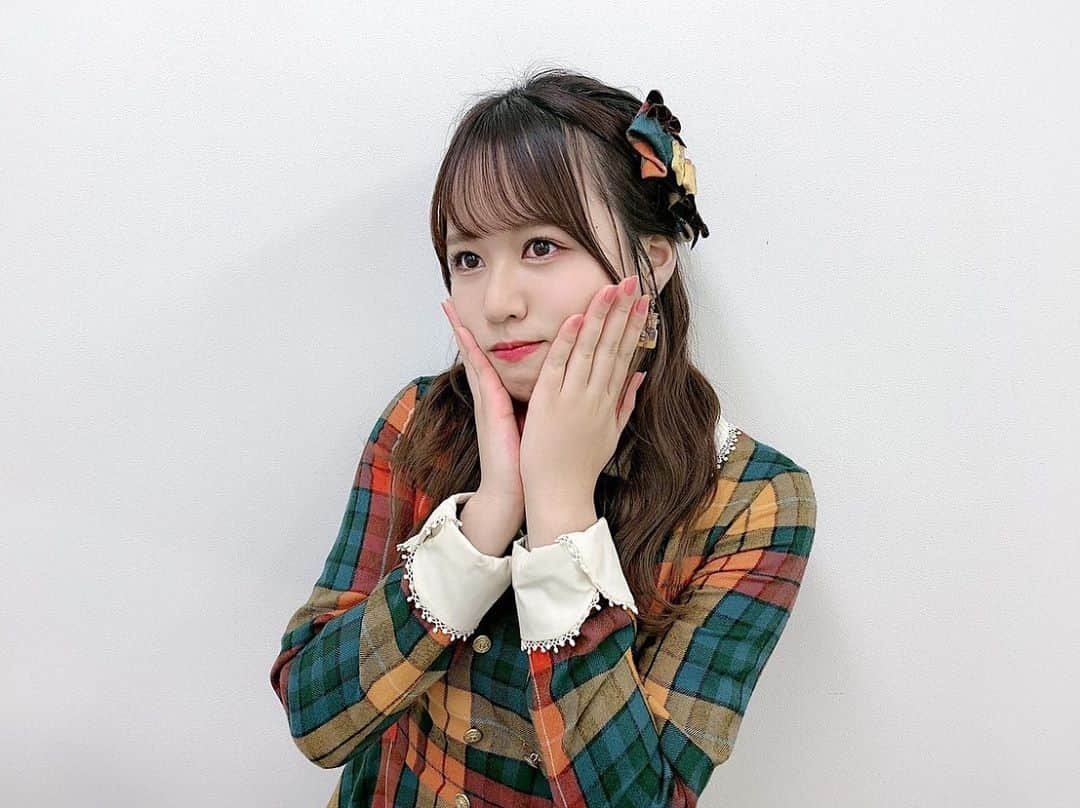 福士奈央さんのインスタグラム写真 - (福士奈央Instagram)「🧡💚🧡 #hairarrange #ハーフアップ」10月16日 0時16分 - ske48_fukushi