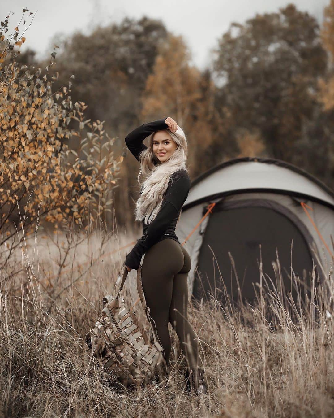 Anna Nyströmのインスタグラム：「Happy camper 🏕🧡」