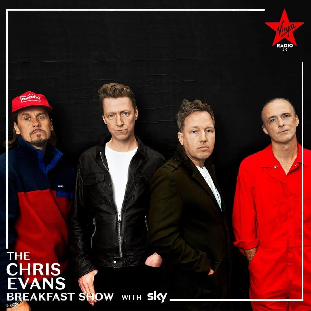 トラヴィスさんのインスタグラム写真 - (トラヴィスInstagram)「Tune in to the Chris Evans Breakfast Show @virginradiouk from 8am tomorrow to hear Travis perform songs from their new album out now plus a surprise cover!」10月16日 1時00分 - travistheband