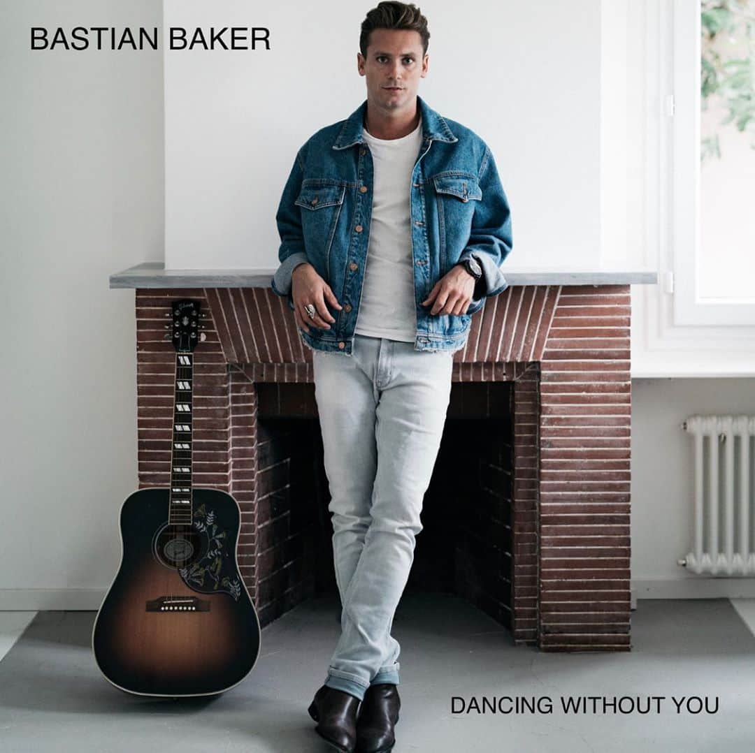 Bastian Bakerさんのインスタグラム写真 - (Bastian BakerInstagram)「“DANCING WITHOUT YOU” OUT 16.10.20 available everywhere, everywhere. co wrote with amazing @thedanrichards picture @thewolfmike」10月16日 1時01分 - bastianbaker
