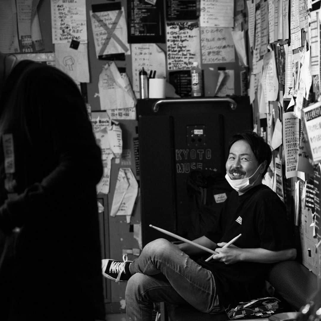 こーいちのインスタグラム：「楽屋の雰囲気が好き。  photo by @ninjajon」