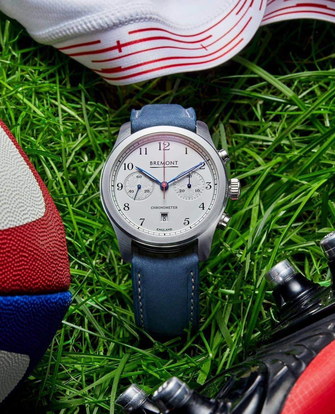 ブレモンさんのインスタグラム写真 - (ブレモンInstagram)「Whilst certain worldwide rugby plans have been paused, the Bremont Rose remains just as unflappable as the British grit that inspired it. ⁠ ⁠ The Bremont Rose is the first watch in Bremont’s range to aptly state ‘England’ on the dial as opposed to ‘London’ at 6 o’clock.⁠ ⁠ You can see @englandrugby star @thomascurry_7 attempt to build one in our Henley-on-Thames workshop on the Bremont website, or tap to find out more about the Bremont Rose watch.⁠ ⁠ #bremont #bremontwatches #rugby #englandrugby #worldcup #rugbyworldcup #rfu #tomcurry #sportwatch #england #luxurywatch #luxurywatches」10月16日 1時31分 - bremontwatches