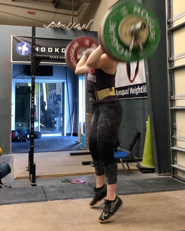 マッティ・ロジャーズのインスタグラム：「This complex was not the most enjoyable experience. But I guess I’m not allowed to miss a jerk after just a clean ever again! (125kg/275lbs)  SIGN THE PETITION linked in my story to help bring reform to the IWF executive board. If you don’t know what’s happening, see previous post. As of now this is all I have to share with you guys on ways to help, but the community is really coming together on this. We are fighting!   @roguefitness @2poodperformance @rpstrength」