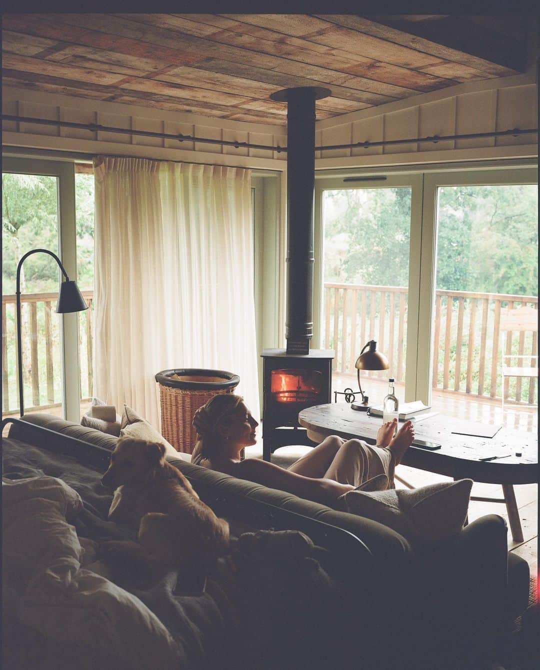 Estée Lalondeのインスタグラム：「✨🏕」