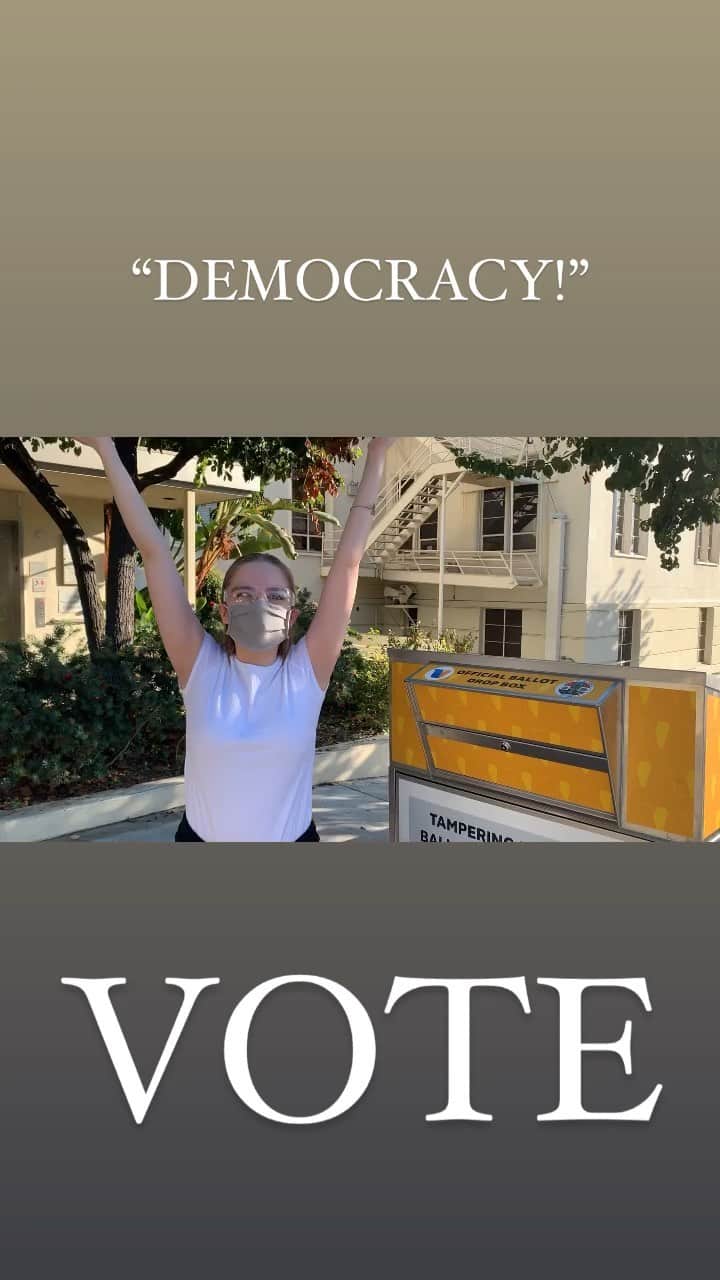 のインスタグラム：「VOTE #vote」