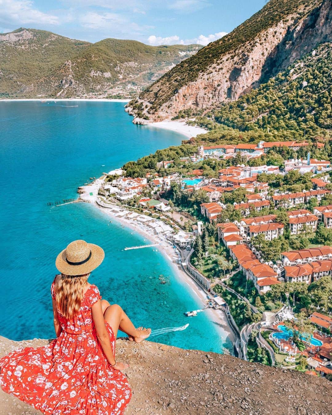 Izkizのインスタグラム：「Admiring @libertyhotelslykia from above 💙 This hotel is a little corner of paradise on the Ölüdeniz coast 😍」