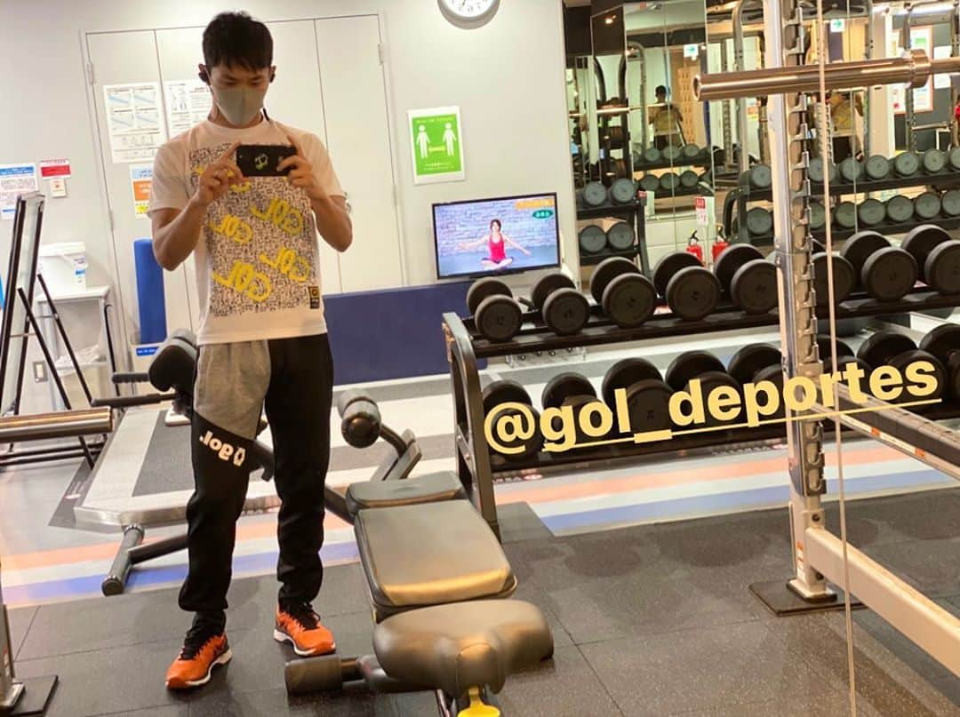 山内英輝さんのインスタグラム写真 - (山内英輝Instagram)「Newウェアー！👖 @gol_deportes さん、いつもありがとうございます！昨日の筋肉痛があってもウェアが新しいと頑張ろうという気持ちになる🏋️🦾 ダウンジャケットも届いてて、写真撮ったら更新します。 まずはトレーニングウェアから🏋️ gol.のオンラインストアーで使える10%OFFクーポンがあるので是非使ってみてください！ 【 hide10gol 】 有効期限：2020/10/31(土) gol.のオンラインストアーで使用可能 《 https://gol.stores.jp/ 》」10月16日 11時46分 - hidekiyamauchi