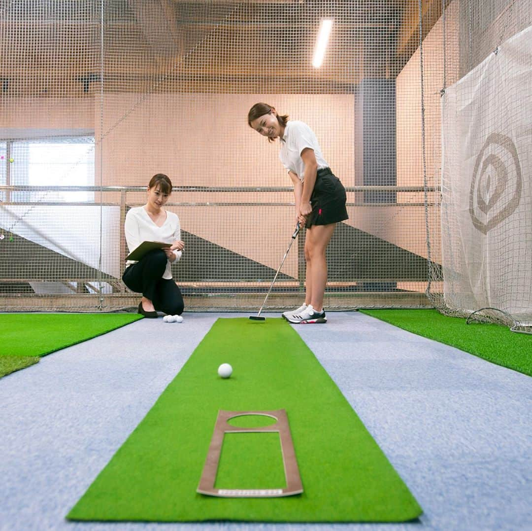 中村果生莉さんのインスタグラム写真 - (中村果生莉Instagram)「🏌️🏻‍♀️ . . 去年から月に2回メンタルトレーニングで行かせていただいてる川越のゴルフスクール @kawagoe_golf さん😊✨  駅から1分、24時間やっていて、とってもキレイなゴルフスクールです😆👍  こちらで、毎月2回会員様に向けたメンタルトレーニングをさせていただいてます😀  メンタルトレーニングは初めてです！という方がほとんどですが、1度参加いただいてから、何回も受けてくださる方もいらっしゃいますし、メントレってハードル高くなんだなって感じて貰えてたら嬉しいな♡  コーチ陣はもちろん、心·技·体全てからアプローチをされている、なかなか数少ない素敵なゴルフスクールなので、お近くの方、是非足を運んでみてくださいね！！！😊 . . #ボーンゴルフ #川越 #ゴルフスクール #ゴルフ #golf #メンタルトレーニング #メントレ #メンタルトレーナー」10月16日 11時59分 - kaori.nakamura_0226