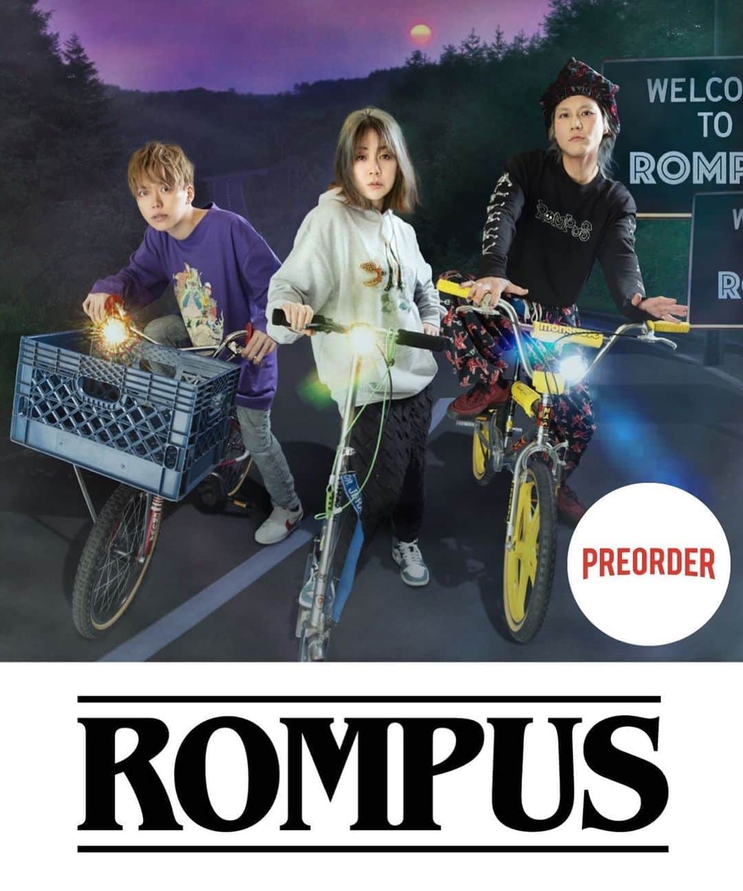 板橋よしえのインスタグラム：「.﻿ 今年も！亜美ちゃんとわたしによるユニット﻿・ROMPUS(ロンパース)がリリースします～🎊 ﻿  妖怪や創造の生き物、動物を描き続けている﻿絵描きの石黒亜矢子さん @ishiguroayako が﻿ROMPUSのために﻿描き下ろしてくださったイラストを使用した6シリーズが登場！  ROMPUSの冒険の旅に亜美ちゃんと共に旅立ってくれたのは･･･！ 04 Limited Sazabys @04genls くん & ROMPUSのモデル2度目の出演になる Crossfaith @hirocrossfaith くんです～👩‍🚒🧑‍🚒👨‍🚒🔦  〰〰〰〰〰〰〰〰〰〰〰〰〰〰〰 本日10月16日(金)正午より﻿ OFFICIAL ONLINE STORE「CANDY STORE」と﻿ 「ZOZOTOWN」にて先行予約がスタート。﻿ CANDY STOREにてご予約いただいたお客様に先着で﻿ 「STICKER SET」をプレゼント致します。 数量限定の為、なくなり次第終了になりますので﻿お早めのご予約がおすすめです。﻿ ﻿ 〰〰〰〰〰〰〰〰〰〰〰〰〰〰〰 #rompus﻿ #puffy﻿ #大貫亜美 #candystripper #板橋よしえ #石黒亜矢子﻿ #04limitedsazabys﻿ #GEN #crossfaith﻿ #Hiroki﻿ #candystore﻿」