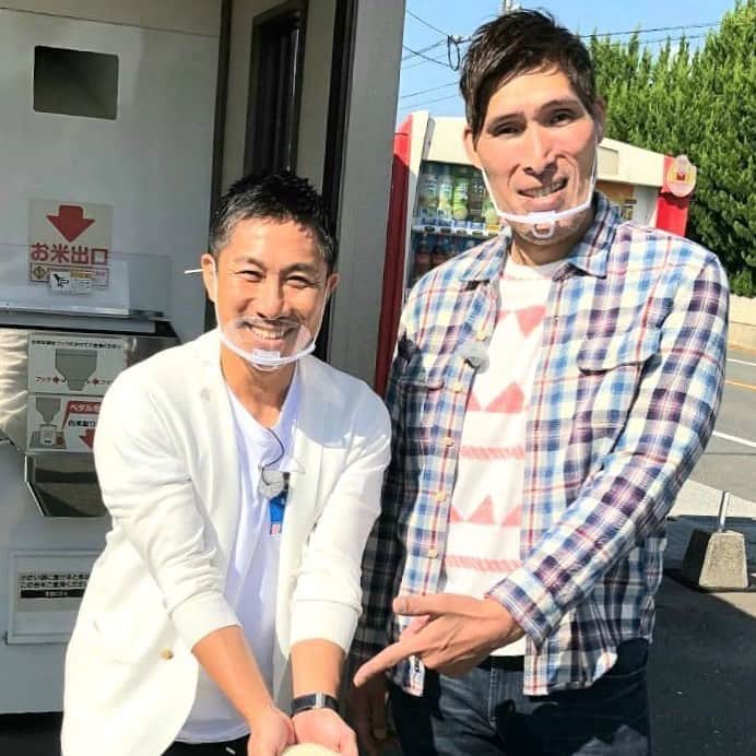 篠原信一のインスタグラム：「久しぶりにゾノと会いました😄 #前園真聖 #ちょっと福岡行ってきました」