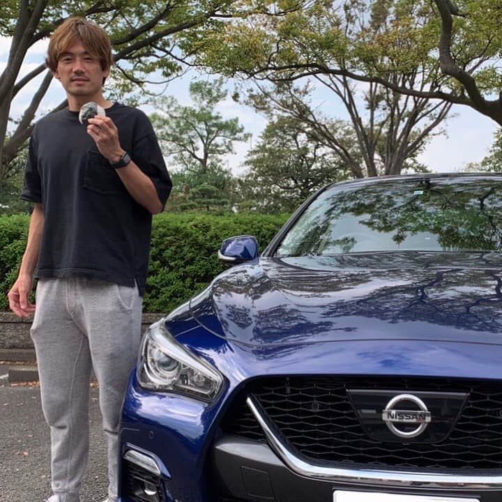 和田拓也のインスタグラム：「#OnigiriAction #乗ってるあいだも思い出に #nissan #日産 #fmarinos   おにぎりアクションに参加してみました。今年は10月末みたいですよ。 ご協力よろしくお願いします！」