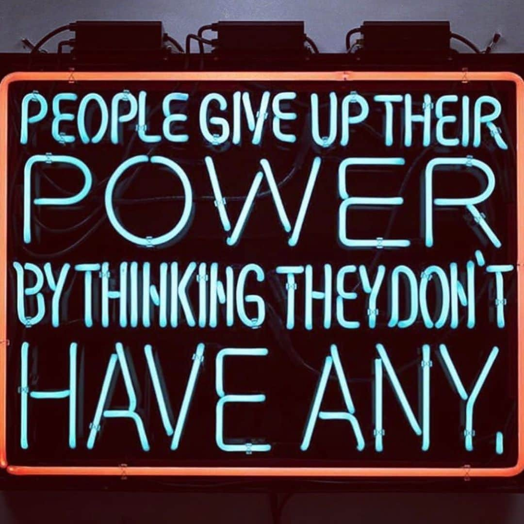 ジェニファー・グレイさんのインスタグラム写真 - (ジェニファー・グレイInstagram)「i don’t know about you, but i for one have been feeling pretty beat up by the current state of affairs. i need to stay awake, i need to know what is going down, but i’m heartbroken and shocked on a daily basis, by the utter lack of humanity, the lawlessness and lack of human decency that has become somehow commonplace. if you too are feeling the toll this surreal and terrifying chapter in our nation’s history has taken, there is something we can all do. VOTE!! there has never ever, in our lifetime, been so much at stake. use your voice to make known what matters most to you. we can do this!! i voted the day i got my ballot last week, and it felt f*ckin’ good. 🎯#votethechangeyouwanttoseeintheworld #bethechange #vote2020 #votebidenharris2020 #voterturnout #voteblue2020 #votevotevote #democracy #useyourvoice #nowisthetime #audrelorde @femalecollective @votesaveamerica @biden.harris2020 @paola_parsons @allinthefilm @staceyabrams #ruthbaderginsburg @shelbyposkochil」10月16日 12時21分 - jennifergrey