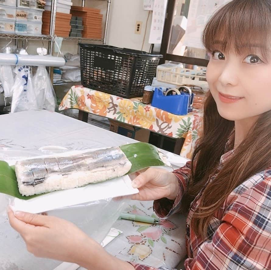 須賀由美子さんのインスタグラム写真 - (須賀由美子Instagram)「今日のさくらFMでは ★明星漁業生産組合の この時期にしか食べられない『あゆ寿司』などご紹介！！ ★明星漁業生産組合★ 栃木県さくら市喜連川３２３２ ℡　028-686-3225 #さくら市 #さくら市ブランド #あゆ  #鮎ずし #鮎の一夜干し #rberry」10月16日 12時16分 - tottiyumi