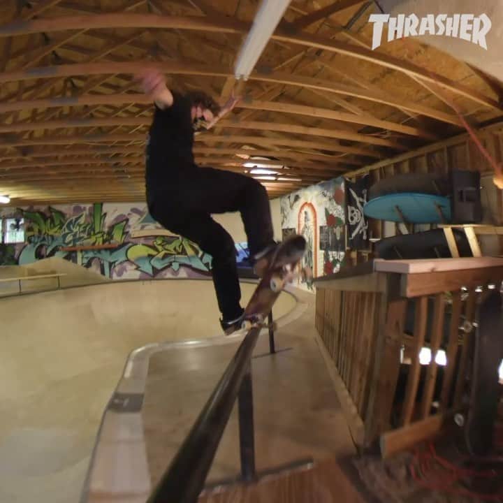 スラッシャーのインスタグラム：「🔥 @benhatchell & @collingraham757 burn down the barn 🔥 Vid playing on the Thrasher site 📡 Filmed by @seppydizil」