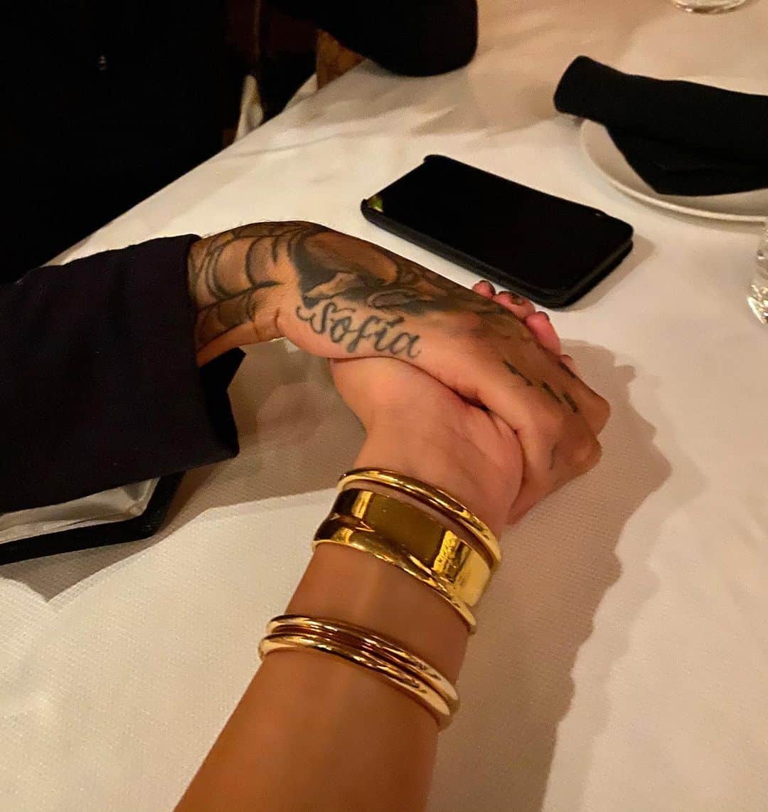 ソフィア・リッチーのインスタグラム：「4 Life💚」