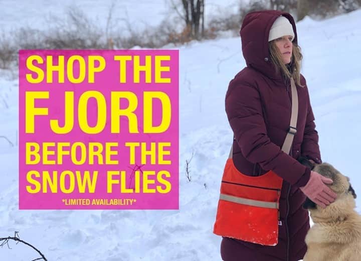 ブルックリンインダストリーズのインスタグラム：「Shop the Fjord before the snow flies! Limited availability.  #brooklynindustries #liveworkcreate #womensdowncoat」