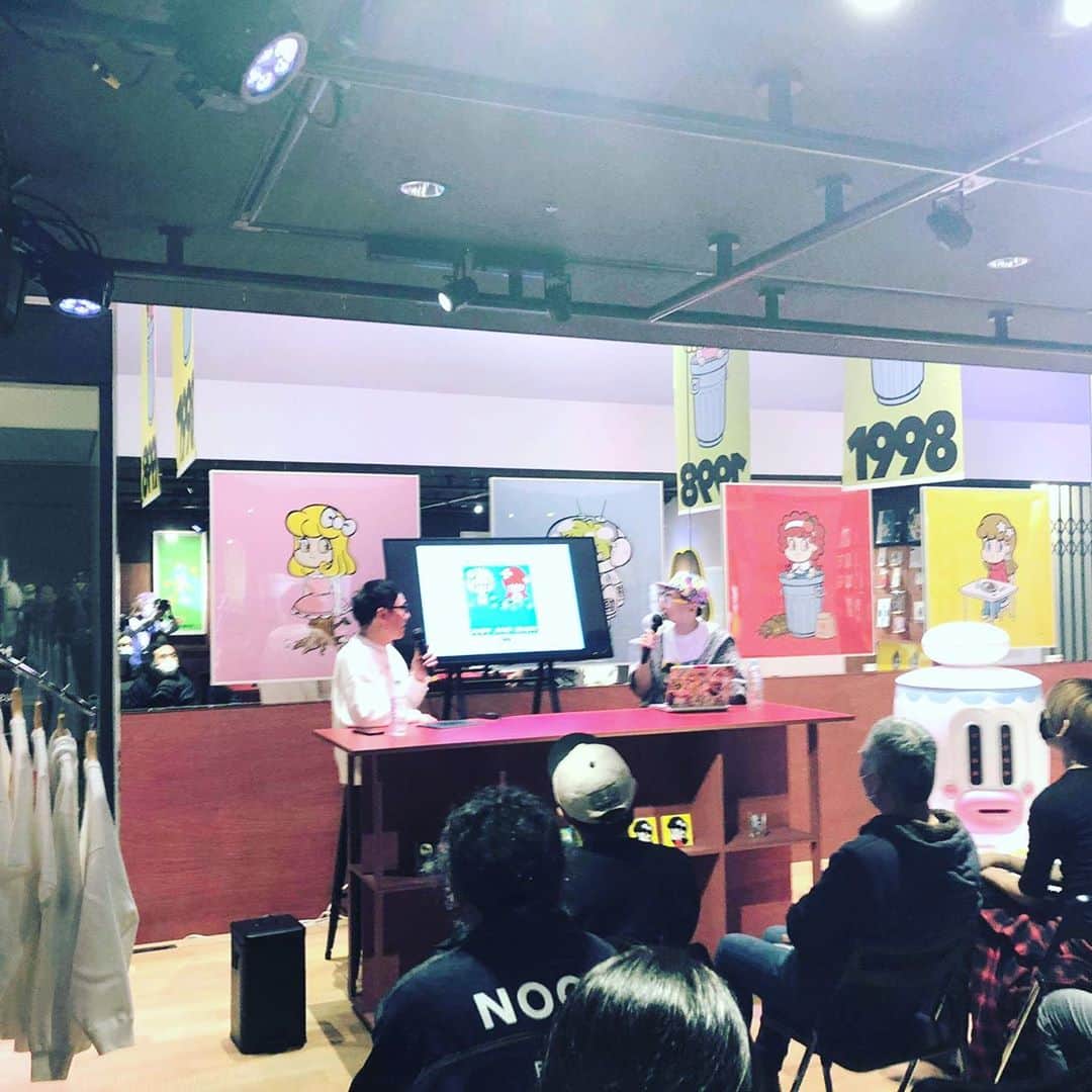 田中秀幸のインスタグラム：「山下メロさんとのトークイベントの後に山下本気うどん。 田中展開催中！10 /25まで。 @shibuyasan_ 渋谷フクラス1F。」