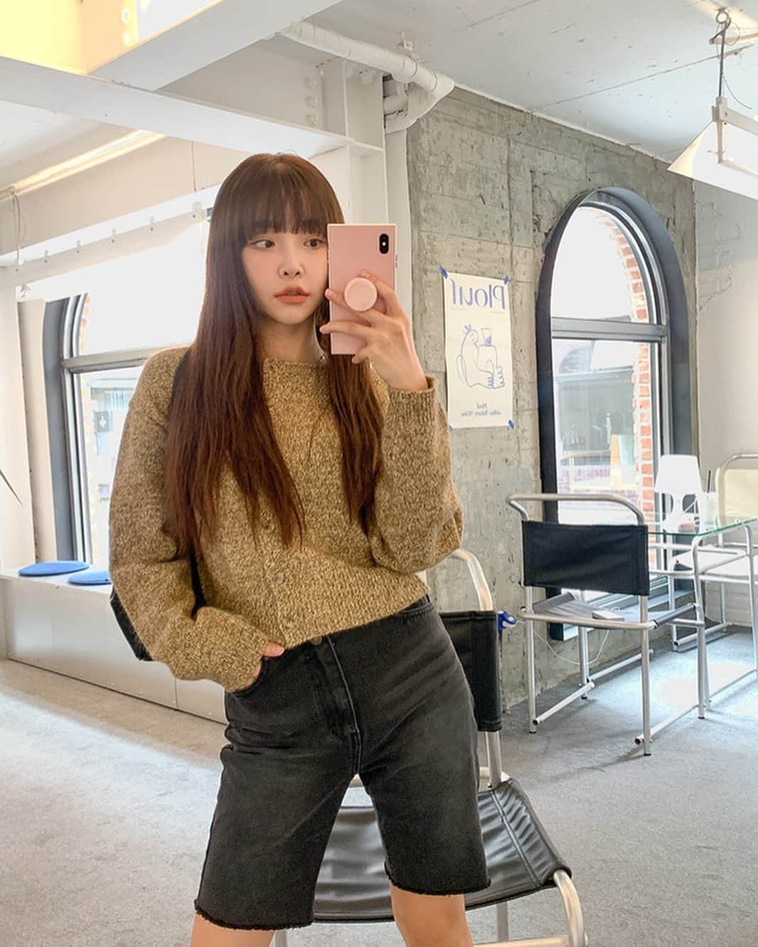 Official STYLENANDAのインスタグラム：「굿모닝📸 #stylenanda」