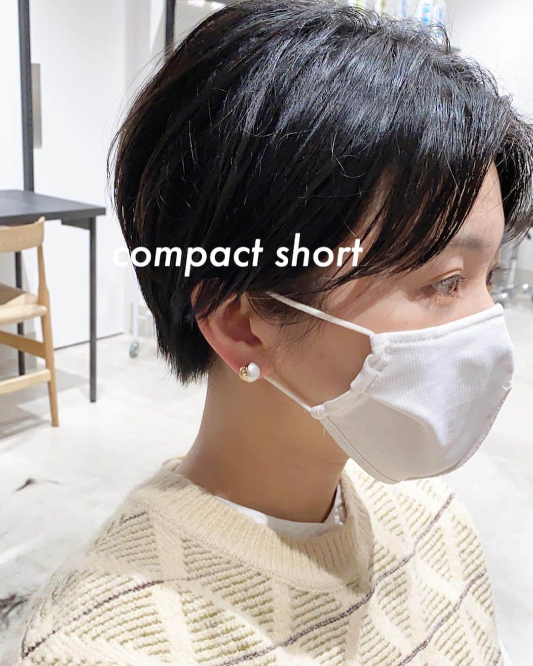 並木一樹さんのインスタグラム写真 - (並木一樹Instagram)「compact short.  ばっさりcompactなハンサムショートスタイルが冬にいいですね。  #namiヘアー　▷レディーススタイルのまとめはこちら♪  #ハンサムショート #ボブ#ミニボブ #グラボブ #グラデーションボブ #ミニボブ #ショートヘア#ショート」10月16日 8時19分 - casi_namiki