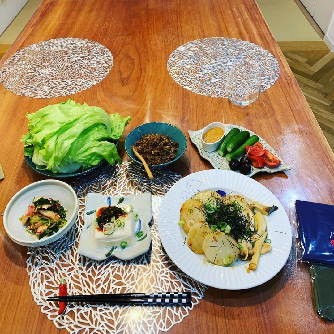 のインスタグラム：「伊豆高原の帰り道！ 伊東漁港の前のスーパーアオキ 必ず寄って買い物するスーパー 魚は勿論野菜や品数の多さ抜群！ 超超超超超劇劇劇劇劇うままままままし」