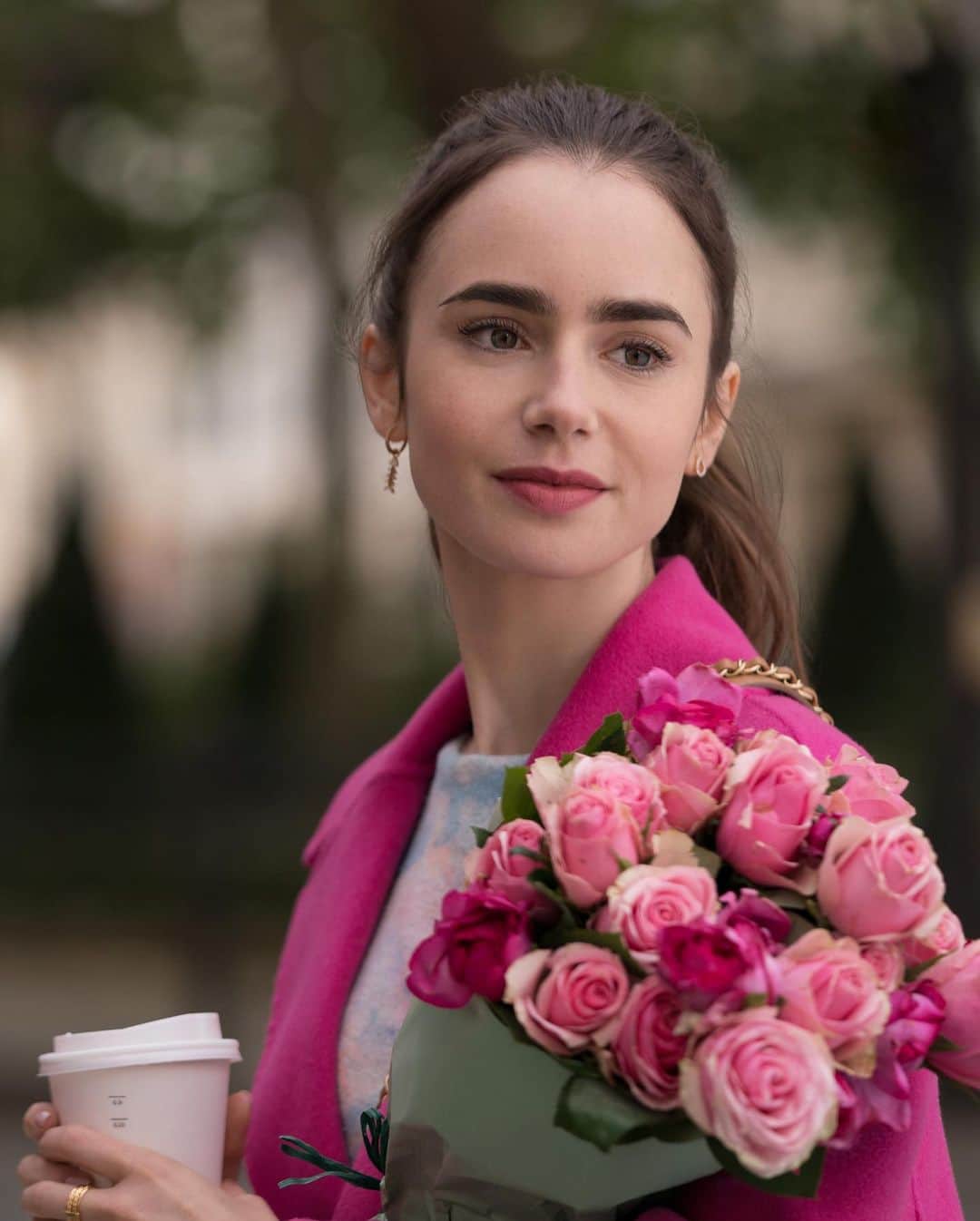 Harper's BAZAARさんのインスタグラム写真 - (Harper's BAZAARInstagram)「When #LilyCollins is asked to describe her newly anointed trademark role of Emily Cooper, the headlining character of @Netflix’s buzziest new series, @emilyinparis, she keeps it candid. “She’s bright and bold, and I love that she’s a little bit obvious,” Collins tells BAZAAR. “She’s unapologetically herself at the end of the day.” Seemingly overnight, the show has become the center of a cultural conversation regarding what truly makes viral, can’t-miss, must-binge television. At the link in our bio, read our full interview with Lily, where she talks bringing her character to life, a possible Season 2, and the prospect of a polyamorous Emily.」10月16日 8時35分 - harpersbazaarus