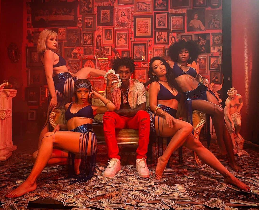 マアサ・イシハラのインスタグラム：「Black Latina Asian White... God created our skin tones with beautiful variety,but all of our souls are the same color. @michelesoulchild」