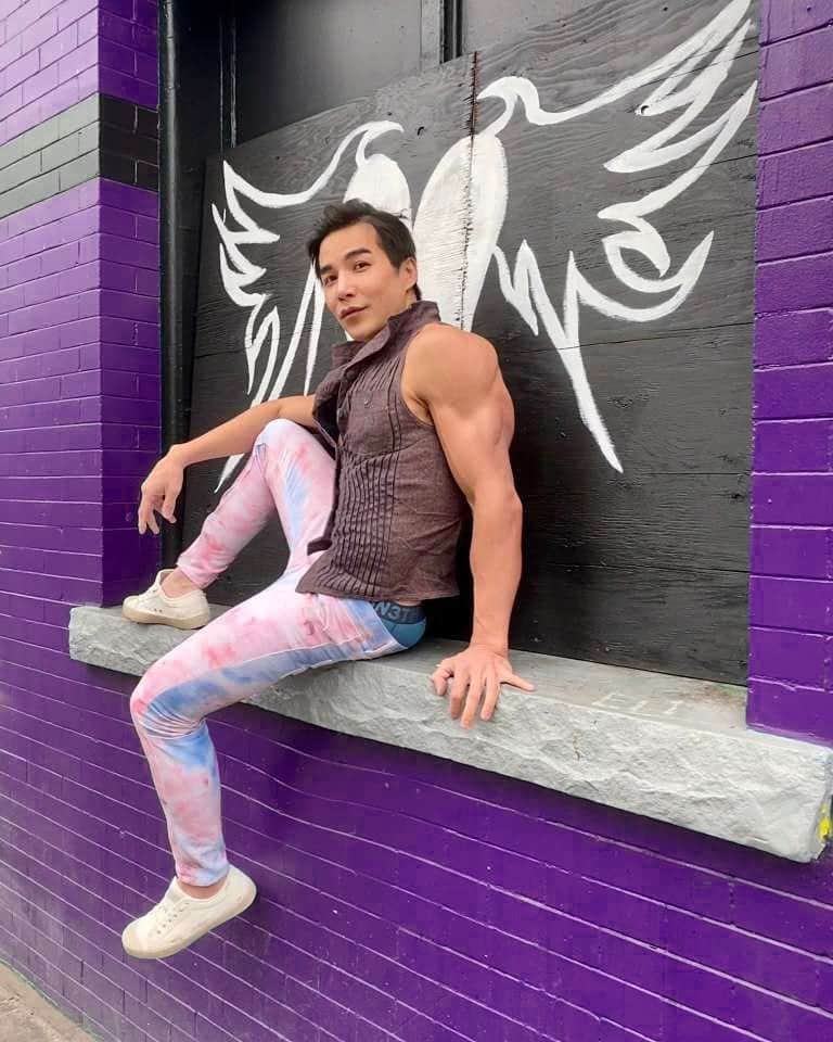 ルーディ・リンのインスタグラム：「Today is the 10th #SpiritDay, created to protect the youth who are falling victim to bullying and in support of #LGBTQ youth.   Yoda says, “Fear is the path to the dark side…fear leads to anger… anger leads to hate… hate leads to suffering.” Bullies act out in violence because they are afraid, lonely, and feel powerless. Darkness can consume anyone, but you can help fight it:  - Stand firm and put up a shield. Don’t let a bully’s words affect you. - Stand up and defend others if you see someone being hurt. Just one friend could mean the world to them. - Understand that a bully can also be a victims. Help them fight off his darkness, let them know there’s a better way to handle his anger with the power of kindness  Mark Spirit Day by wearing something purple and tag someone you will back up no matter what...  And if all else fails, feel free to let a local bully know you’ll send your personal guardian angel Ludi to whoop some arse.」