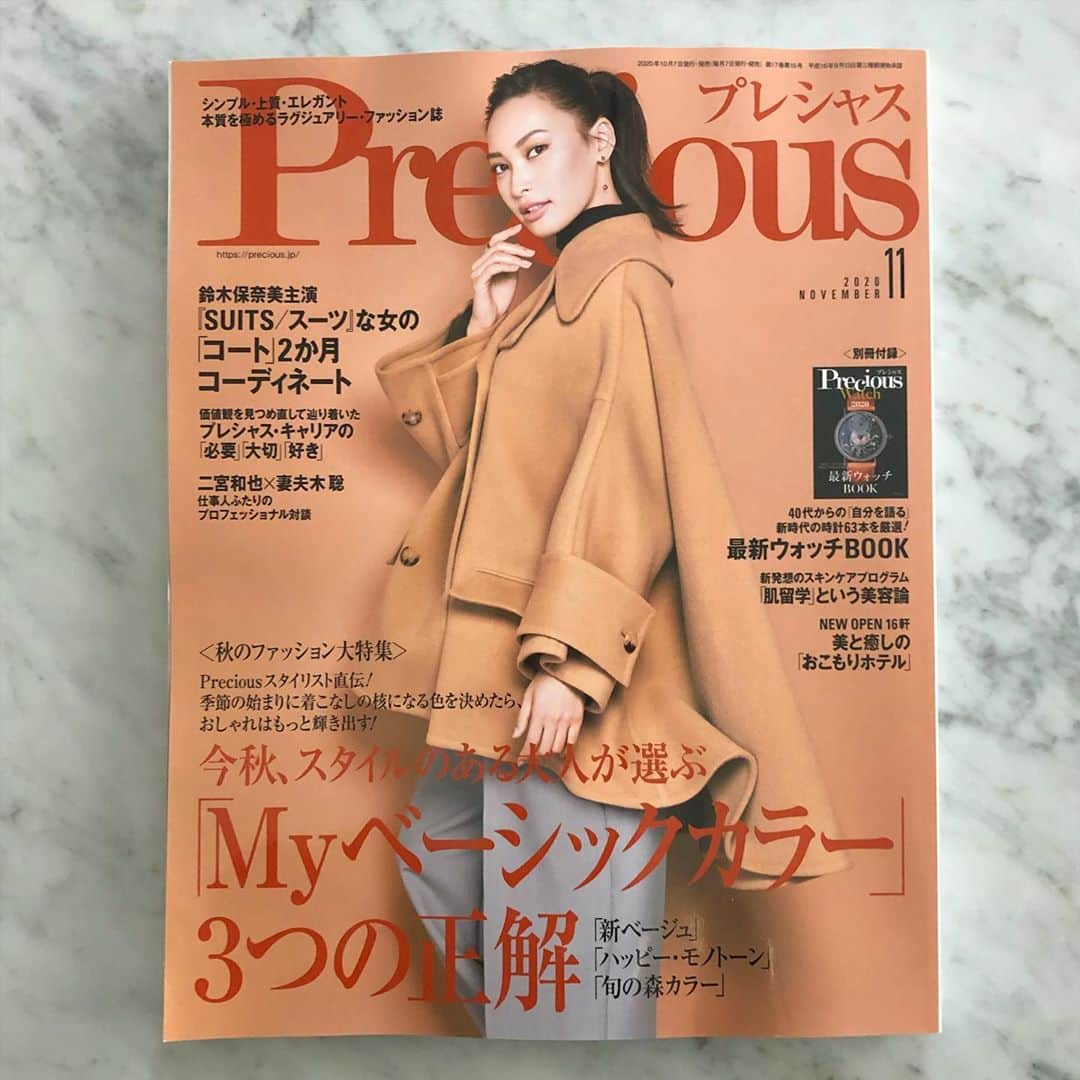 高橋リタさんのインスタグラム写真 - (高橋リタInstagram)「Precious11月号 ＊Myベーシックカラー PART2 ＊ヘルノ ＊フェラガモ ＊ピアジェ連載 ＊ADORE ＊最新ウォッチBOOK スタイリング担当しました。お時間あるときにご覧頂けたら嬉しいです♪  @precious.jp」10月16日 10時20分 - jojopon