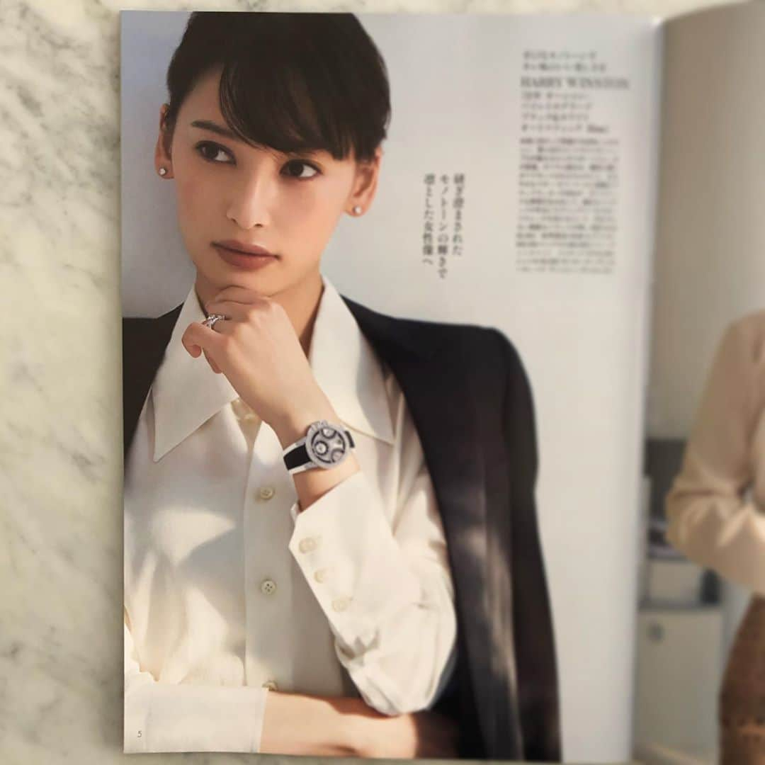 高橋リタさんのインスタグラム写真 - (高橋リタInstagram)「Precious11月号 ＊Myベーシックカラー PART2 ＊ヘルノ ＊フェラガモ ＊ピアジェ連載 ＊ADORE ＊最新ウォッチBOOK スタイリング担当しました。お時間あるときにご覧頂けたら嬉しいです♪  @precious.jp」10月16日 10時20分 - jojopon