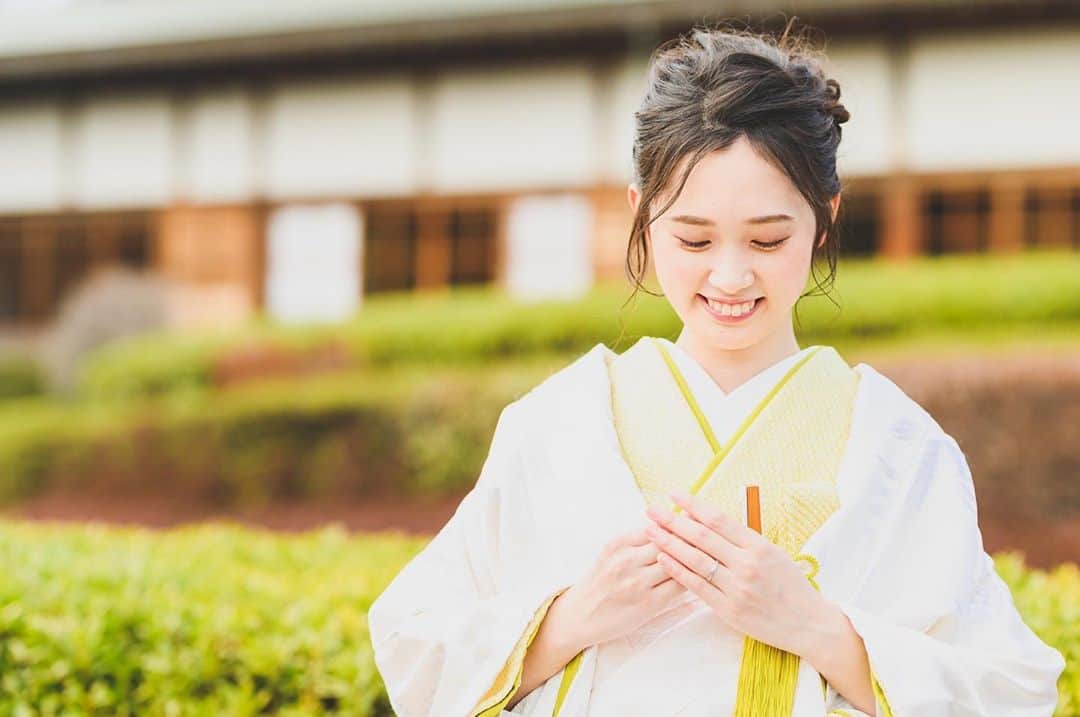 ヴィラデマリアージュさいたまのインスタグラム：「南フランス結婚式の街﻿ ﻿ 私たちは前撮りのお手伝いもさせて頂いております まもなく迎える紅葉の時期の前撮りは大人気です🍁  当日とは違った装いとロケーションで素敵な1日を Bon mariages... ﻿ ﻿ ブライダルフェアのご予約は﻿ InstagramのDM・プロフィール欄URLヴィラデマリアージュの公式ホームページにて﻿ ﻿ ﻿ #villasdesmariages#ヴィラデマリアージュ#ヴィラデマリアージュさいたま#結婚式レポート#結婚式場#ウェディング#wedding#ブライダルフェア ﻿ #式場見学#大宮結婚式場#結婚式場探し#式場探し#南フランス#コンセプトウェディング#ガーデンウェディング#プレ花嫁#プレ花嫁準備#プレ花嫁さんと繋がりたい#卒花嫁#卒花嫁レポ#卒花嫁さんと繋がりたい#さいたま#さいたま結婚式場#前撮り」