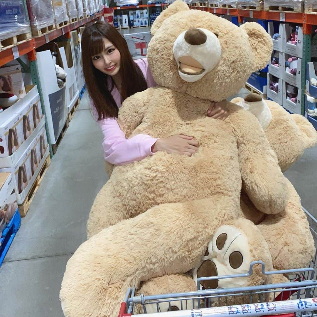 ひなぴーまるさんのインスタグラム写真 - (ひなぴーまるInstagram)「こないだCostco初行ってクマでテンションあがりますた🧸 買った物はママに頼まれ買ったトイレットペーパーと舞茸としめじでしたww🍄🧻」10月16日 11時27分 - hinyan33