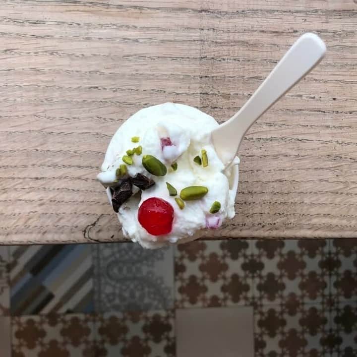 のインスタグラム：「Siamo aperti tutti i giorni dalle 11 del mattino, ti aspettiamo in via Marghera 33! #gelateriamarghera  #gelateria #icecreamshop  #gelato #gelatomarghera #icecream #foodlovers #dessert #dessertporn #foodporn #instaicecream  #gelatoitaliano #gelatoartigianale #gelateriamilano#icecreamlovers #instagelato」