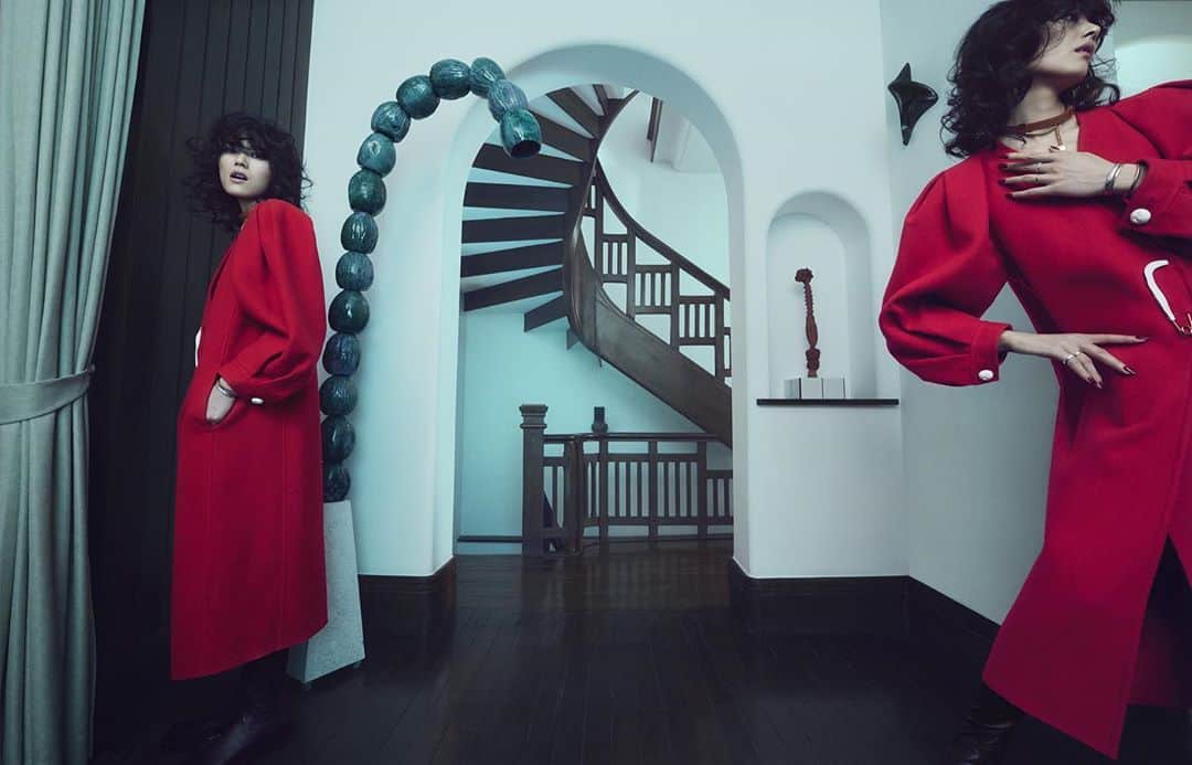 リウ・ウェンのインスタグラム：「Twin LW👭🏻by @emmasummerton @yuhang_yao #Voguechina」