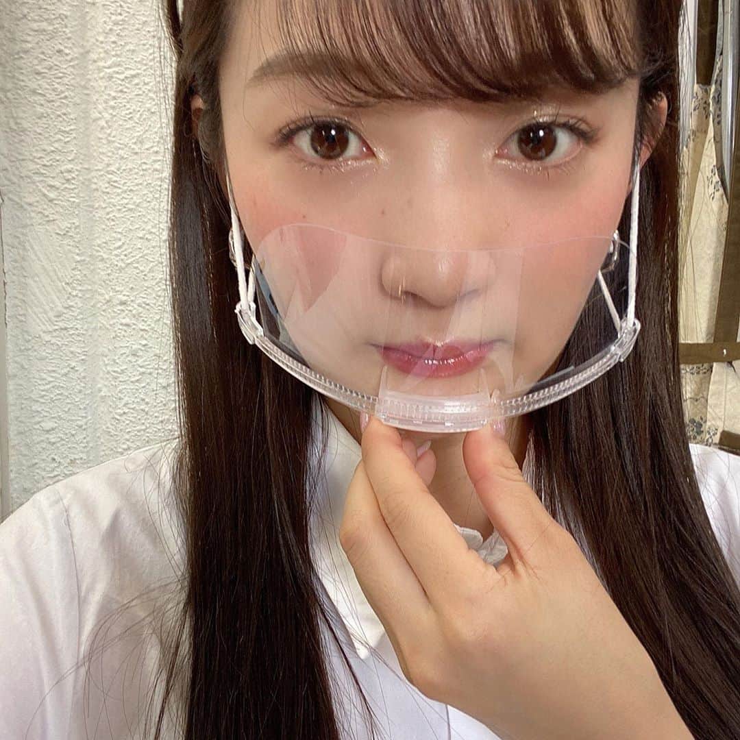 のインスタグラム：「アップどーーーん！！！  舞台CONTE STAGE 『煙突のある街』﻿ 無事初日終わりました✨✨✨﻿ マウスシールドに中々慣れない初日🐭﻿ ﻿ 明日、明後日もあるので是非﻿笑いに来てください😆💓﻿ ﻿ チケットはストーリーから予約できます🎫﻿ ﻿ #煙突のある街　#えんとつ」