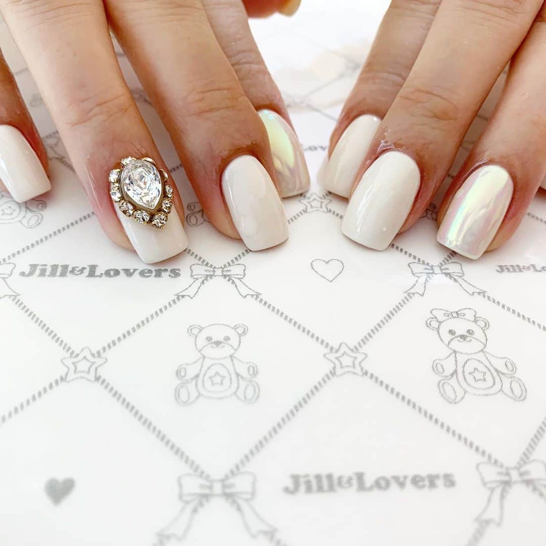 のインスタグラム：「💎  #jillandlovers #nail #nailart #paragel #gelneil#gel #ネイル #ネイルアート #me #look #love #かわいい」