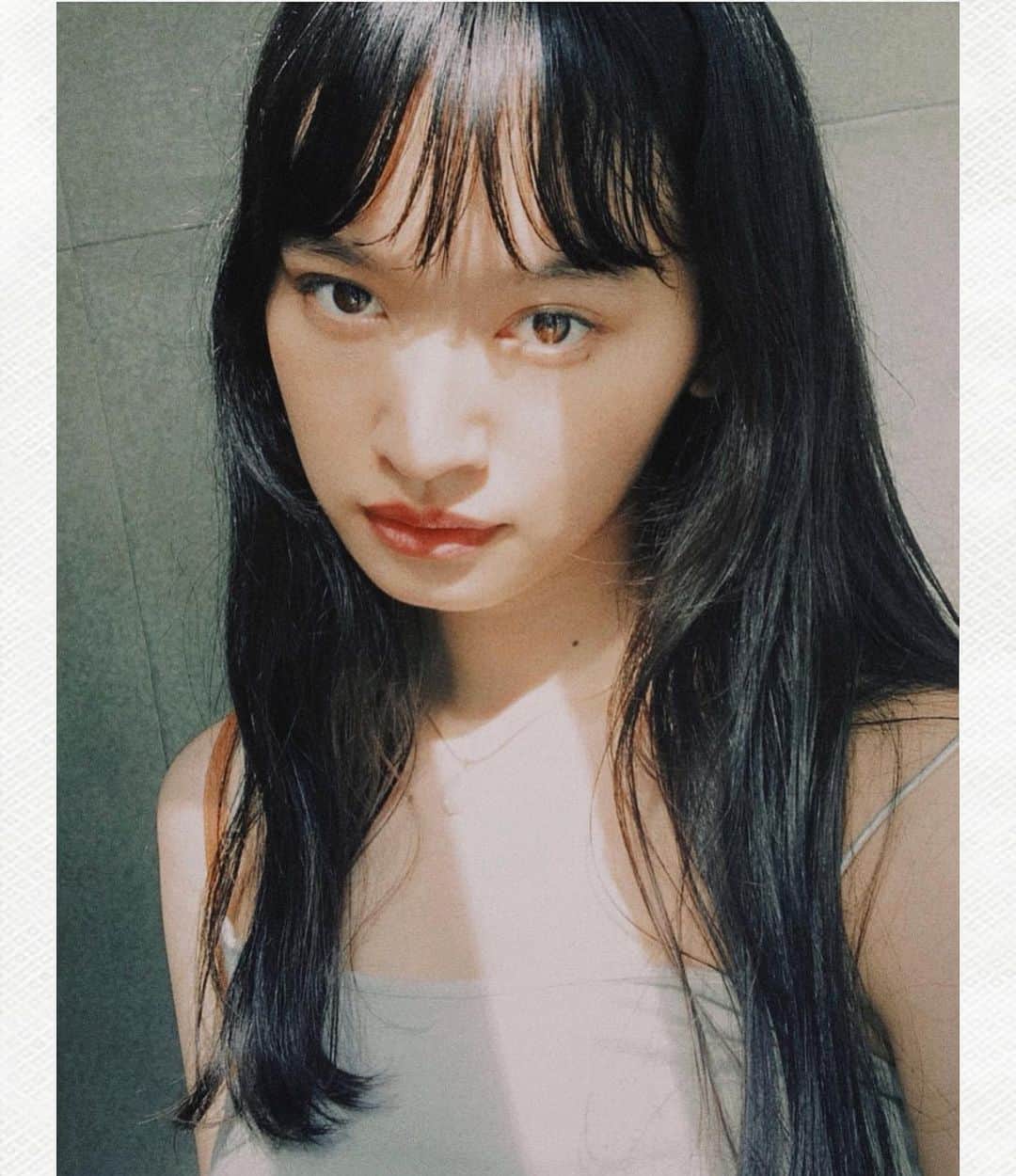 shihori.kathleenのインスタグラム：「. ランデブー( rendez-vous )🌏🌛👩🏻‍🚀  ①恋人同士が時・場所を決めて会うこと、逢引 ②宇宙船同士が宇宙空間で接近すること」