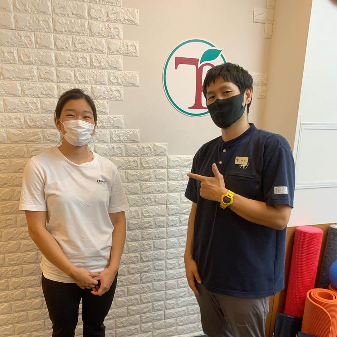 畠山紗英のインスタグラム：「太平二丁目接骨院でスイス出発前最後のコンディショニングをしてもらいました！ 痛みの原因を詳しく説明してくれて、コンディショニングの大切さを知ることができました。 自分でできるストレッチやトレーニングも教えていただいたのでスイスでも実践します😊 気になる方は1度行ってみてください！  #太平二丁目接骨院 #T2コンディショニング」