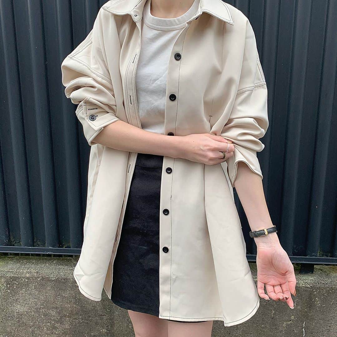 ukapiのインスタグラム：「⠀ ⠀ 生地がしっかりしてる◎ 羽織に最適😉✌️ ⠀ ⠀ @solace___official #ソレイス」