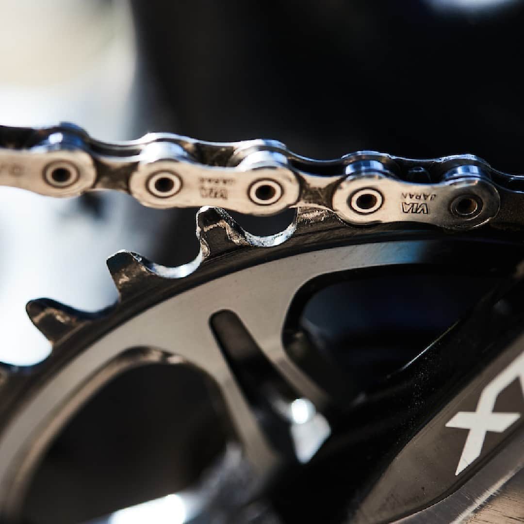 Shimanoさんのインスタグラム写真 - (ShimanoInstagram)「Quicker, quieter and more secure – this is DYNAMIC CHAIN ENGAGEMENT+ and it’s here to make your ride smoother than ever! Interested to find out more? Head to the link in our bio. #ShimanoMTB #12speed」10月16日 22時15分 - rideshimano