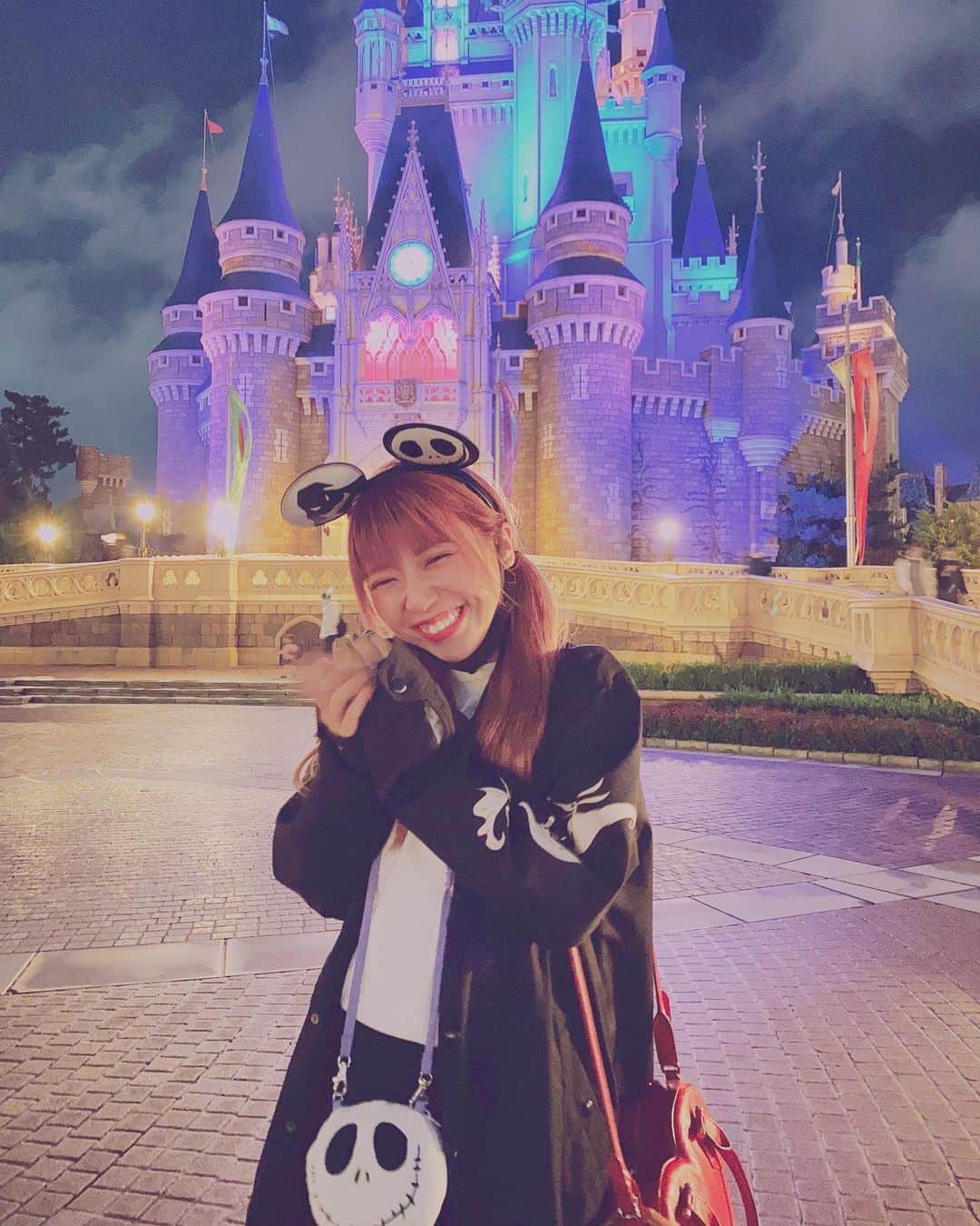 のインスタグラム：「当たり前に沢山行っていた場所に久々に行けた喜び  #tokyodisneyland」