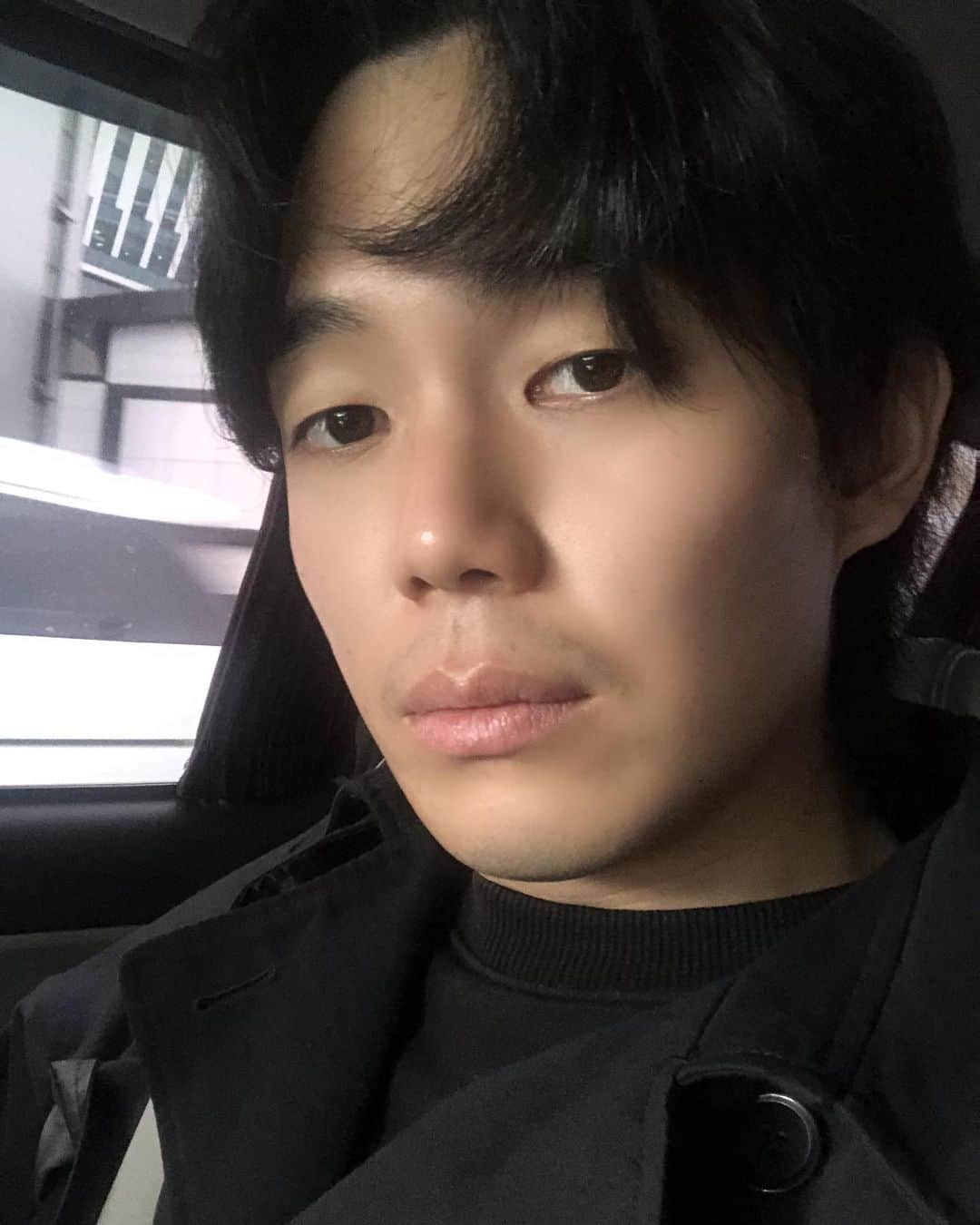 リュ・ギョンスのインスタグラム：「좋은 하루 되세요.」