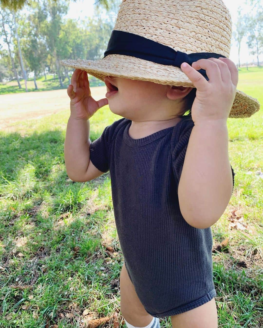 高木りなさんのインスタグラム写真 - (高木りなInstagram)「帽子大好き👒🌿😆💗✨ #帽子コーデ  #모자사랑  #모자코디  . . #돌 #아들 #둘째 #모자 #1歳 #男の子 #帽子 #帽子好き #次男　#babyboy #losangeles #california」10月16日 13時35分 - rinasvoyage