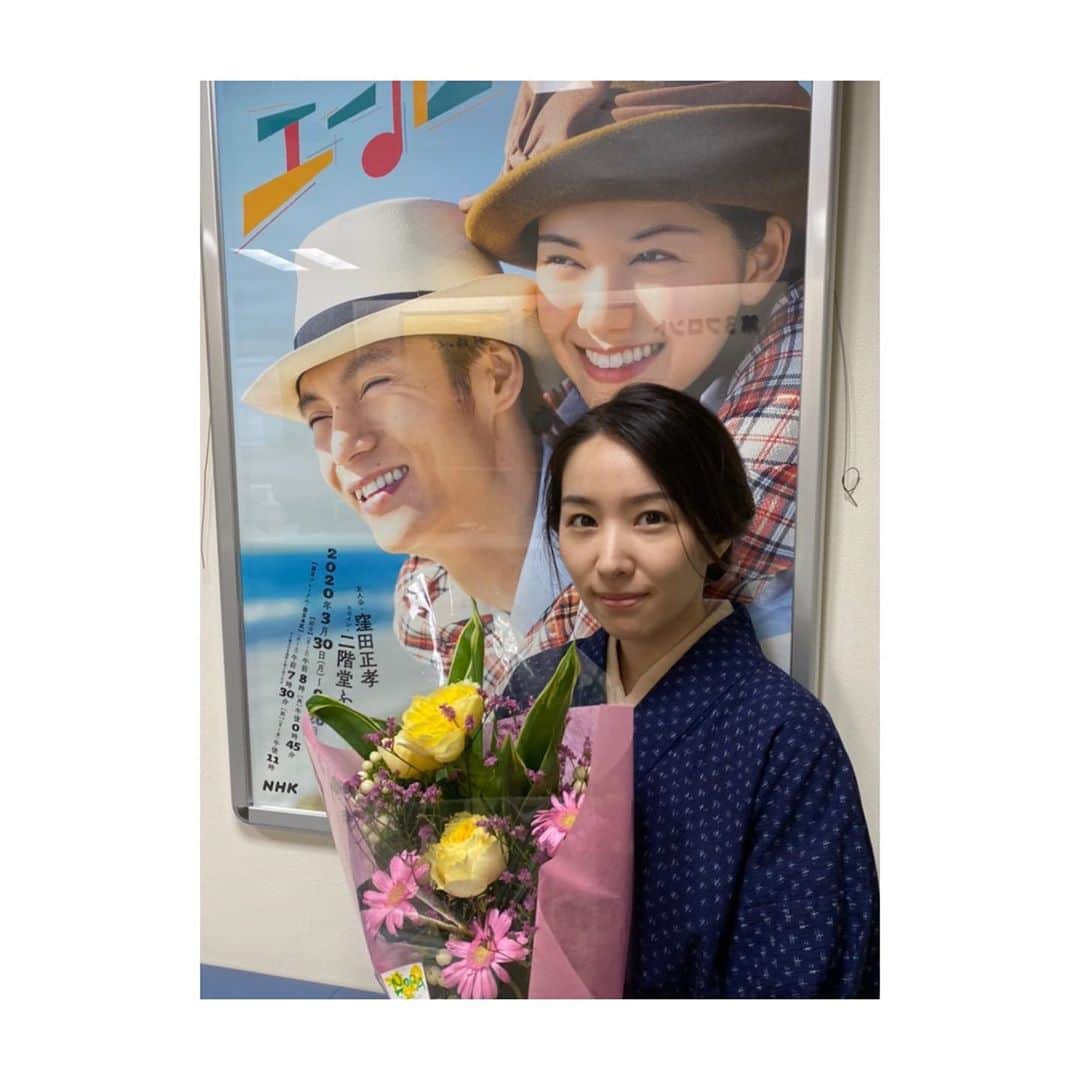 のインスタグラム：「... 連続テレビ小説「エール」 今週の放送をもって、オールアップとなります💐 皆さまから温かいコメントを沢山いただき、 すごく嬉しかったです😌 最後は悲しいシーンでしたが、 私なりにトキコさんの想いを、 戦争の悲しみを少しでも感じてもらえるよう、 心を込めて演じさせていただきました。 この作品に参加出来たことを光栄に思います🌱 ありがとうございました🙏」