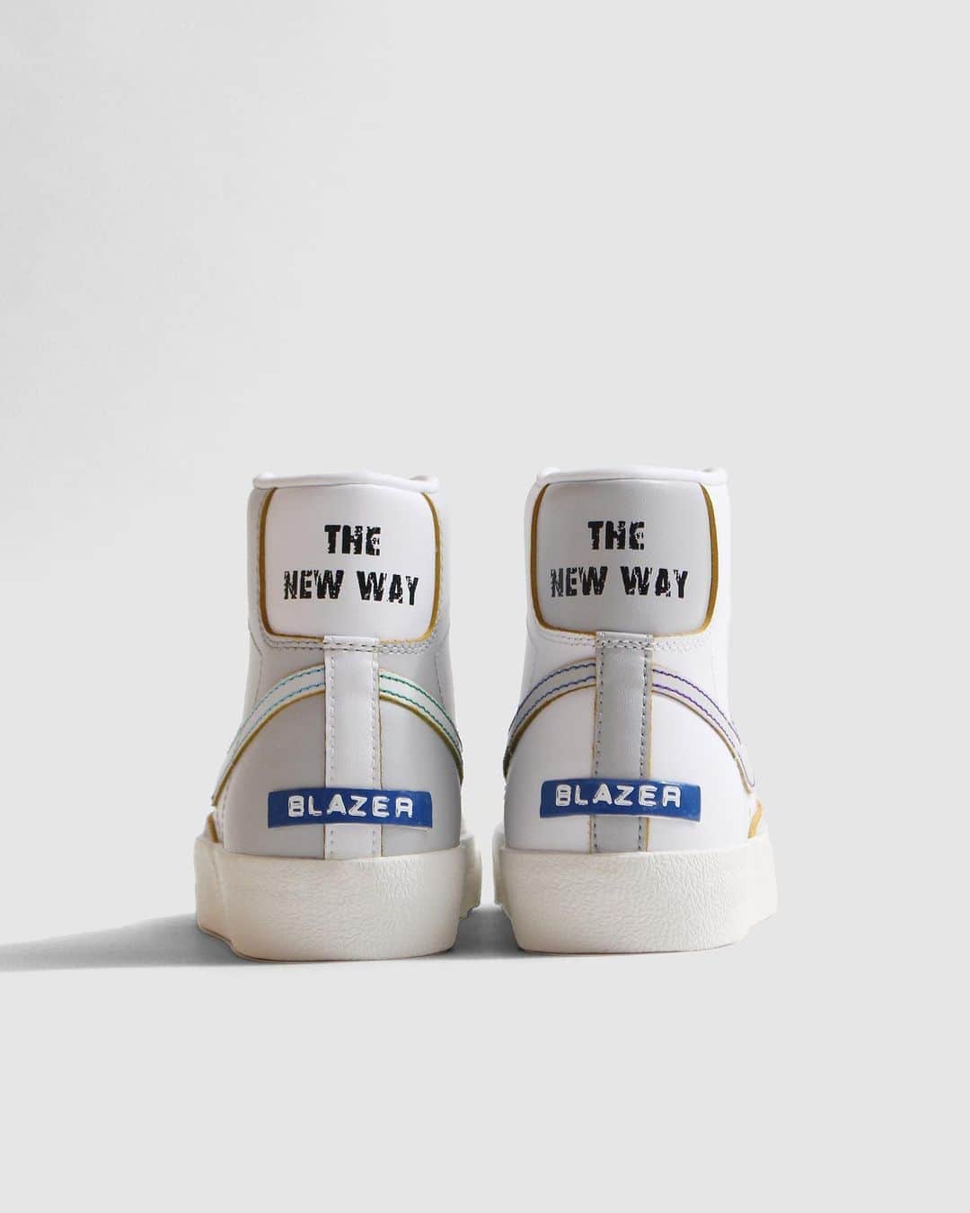 A+Sのインスタグラム：「2020. 10. 17 (sat) in store  ■NIKE WMNS BLAZER MID '77 COLOR : WHITE SIZE : 23.0cm - 29.0cm PRICE : ¥11,000 (+TAX)  各SWOOSHをこすると現れるカラーに注目。履く人自身のオリジナリティーあるカラーへと変貌します。時間をかけてじっくりと経年変化を楽しんでいただけます。  Pay attention to the color that appears by rubbing SWOOSH. It transforms into a color with the originality of the wearer.You can take your time and enjoy the changes.  #a_and_s #NIKE #NIKEBLAZER #NIKEBLAZERMID77 #LOSTARCHIVE」