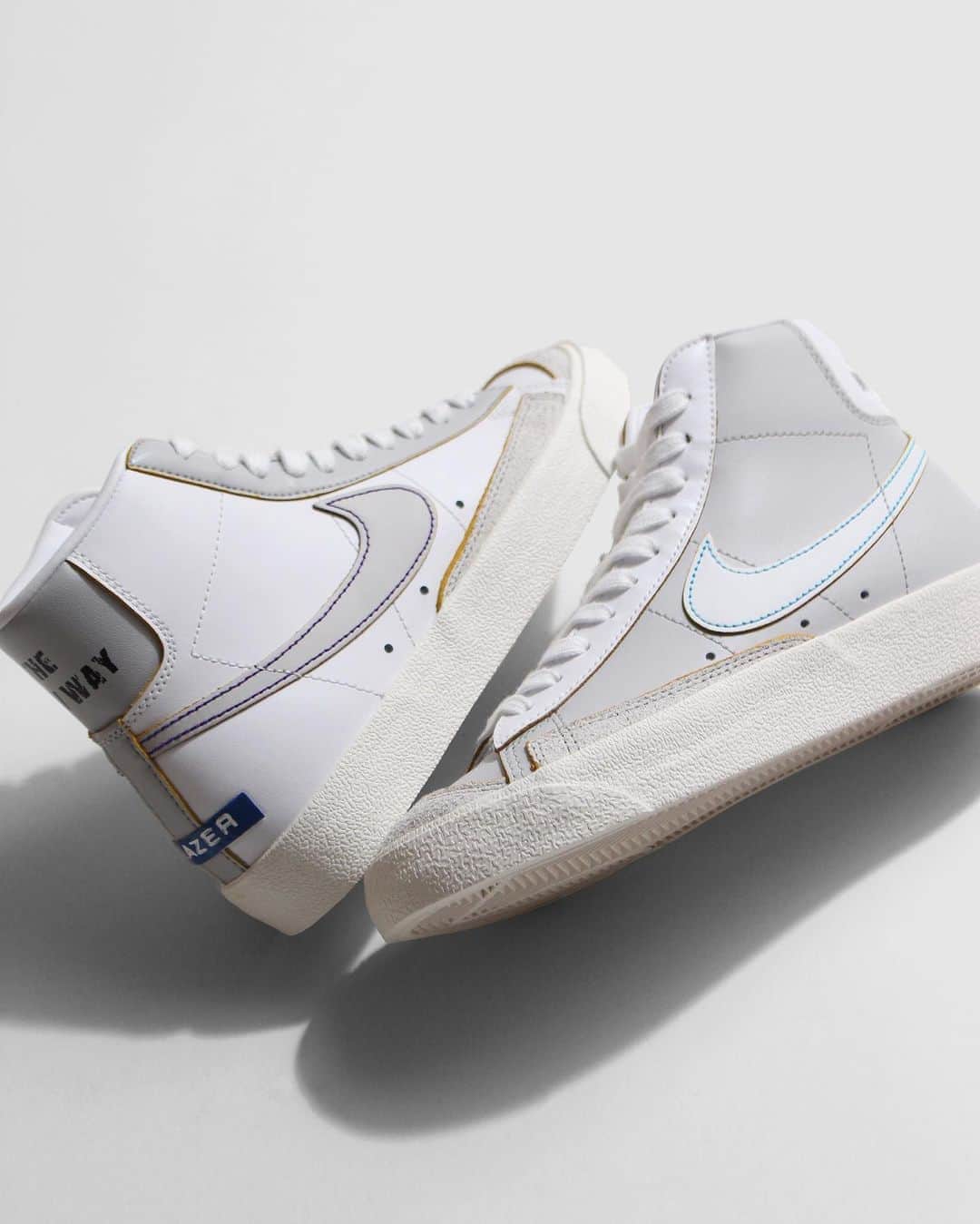 A+Sのインスタグラム：「2020. 10. 17 (sat) in store  ■NIKE WMNS BLAZER MID '77 COLOR : WHITE SIZE : 23.0cm - 29.0cm PRICE : ¥11,000 (+TAX)  各SWOOSHをこすると現れるカラーに注目。履く人自身のオリジナリティーあるカラーへと変貌します。時間をかけてじっくりと経年変化を楽しんでいただけます。  Pay attention to the color that appears by rubbing SWOOSH. It transforms into a color with the originality of the wearer.You can take your time and enjoy the changes.  #a_and_s #NIKE #NIKEBLAZER #NIKEBLAZERMID77 #LOSTARCHIVE」